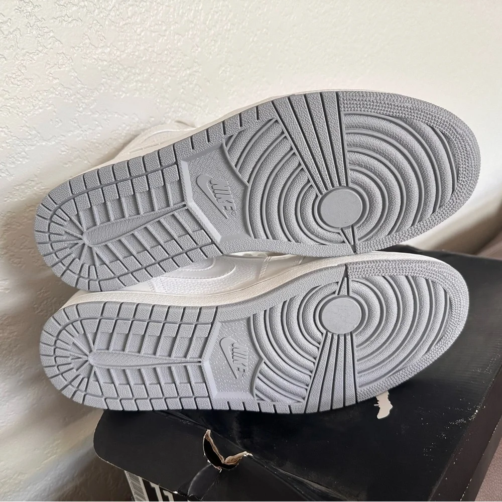 NEW Air Jordan 1 High-Top Sneakers - White